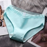 Famous Brand Women's Cotton Panties Female Lace Edge Breathable Briefs Sexy Underwear Women Cotton Crotch Lingerie Intimates