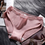 Famous Brand Women's Cotton Panties Female Lace Edge Breathable Briefs Sexy Underwear Women Cotton Crotch Lingerie Intimates