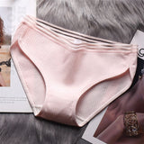 Famous Brand Women's Cotton Panties Female Lace Edge Breathable Briefs Sexy Underwear Women Cotton Crotch Lingerie Intimates